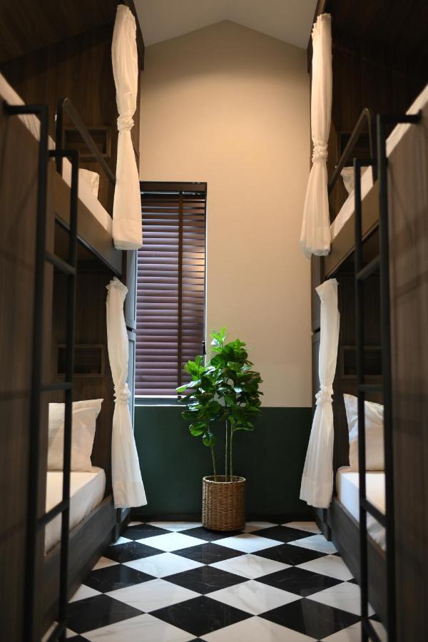 Klyde Boutique - Chatuchak Bangkok Luaran gambar